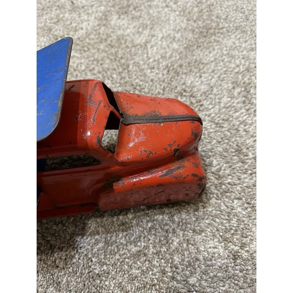 Vintage Lumar  Contractors Toy Dump truck Steel Its From The 1940s 1950s Era‎